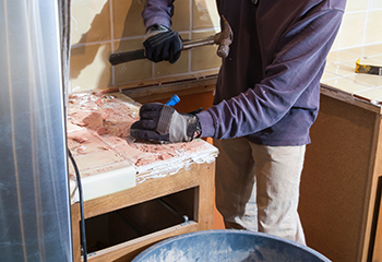 Santa Clarita kitchen remodeling contractor performing tile removal